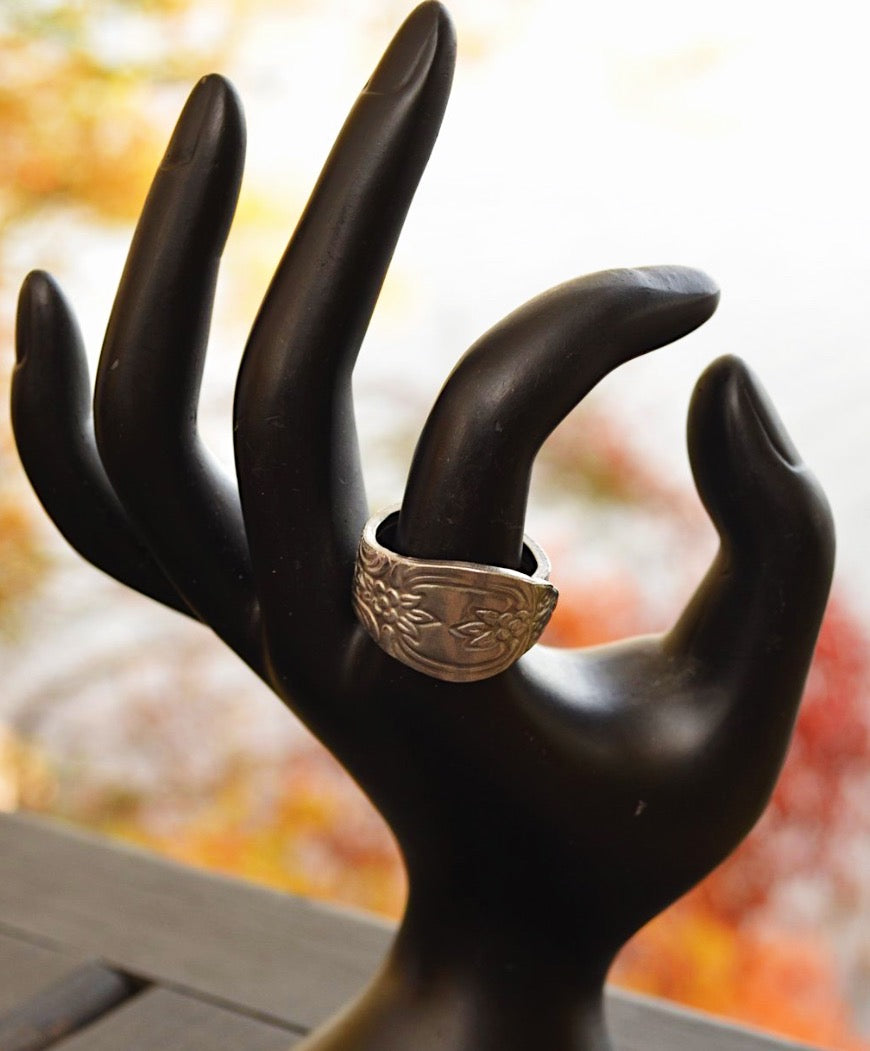 Dawnflower (Size 4, Size 9.5)