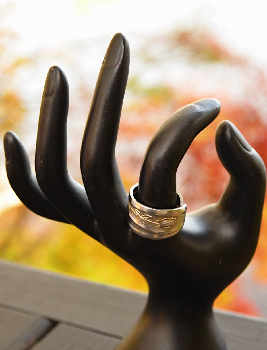 The Garden Wrap (Size 8.5)