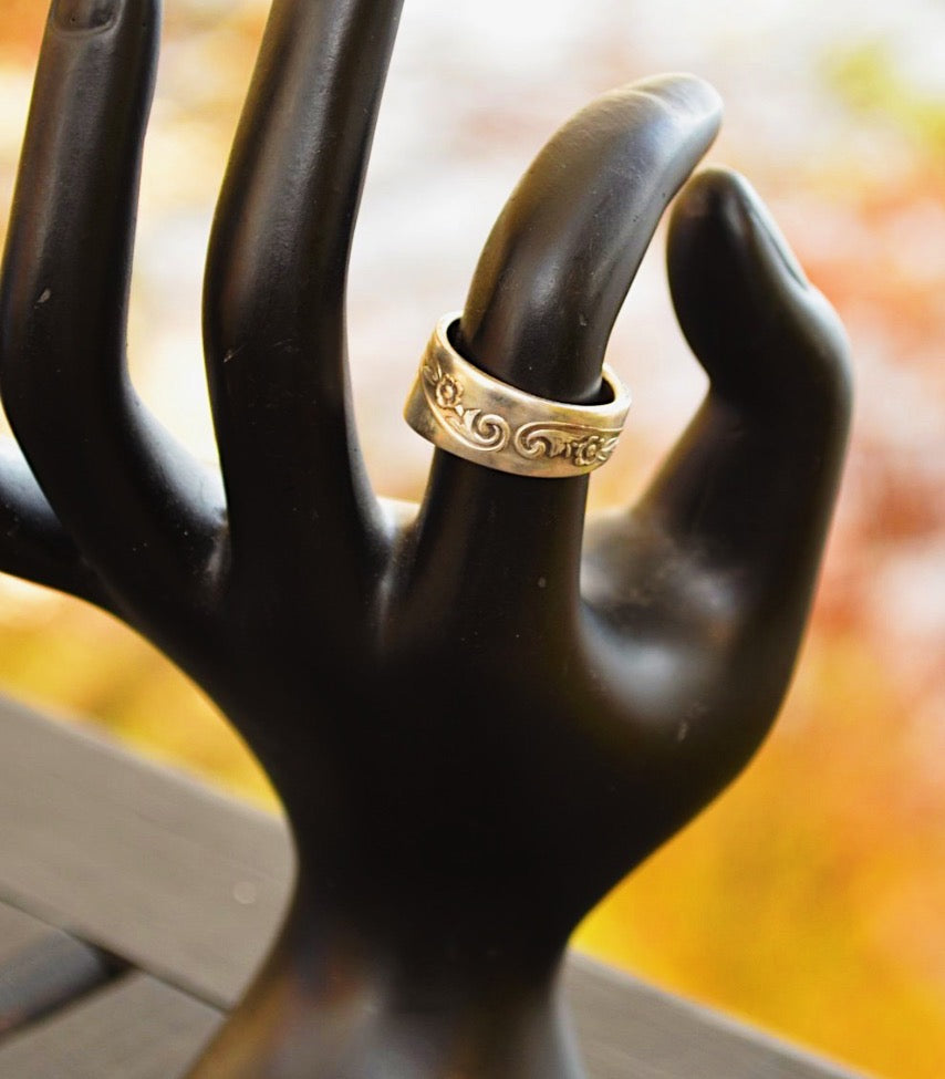 Whispering Vine (Size 6)