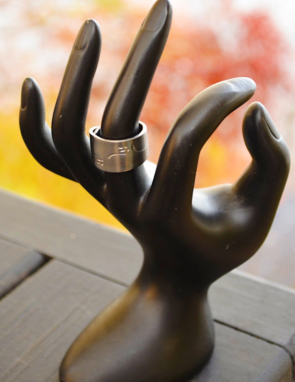 Willow Loop (Size 4, Size 6.5)