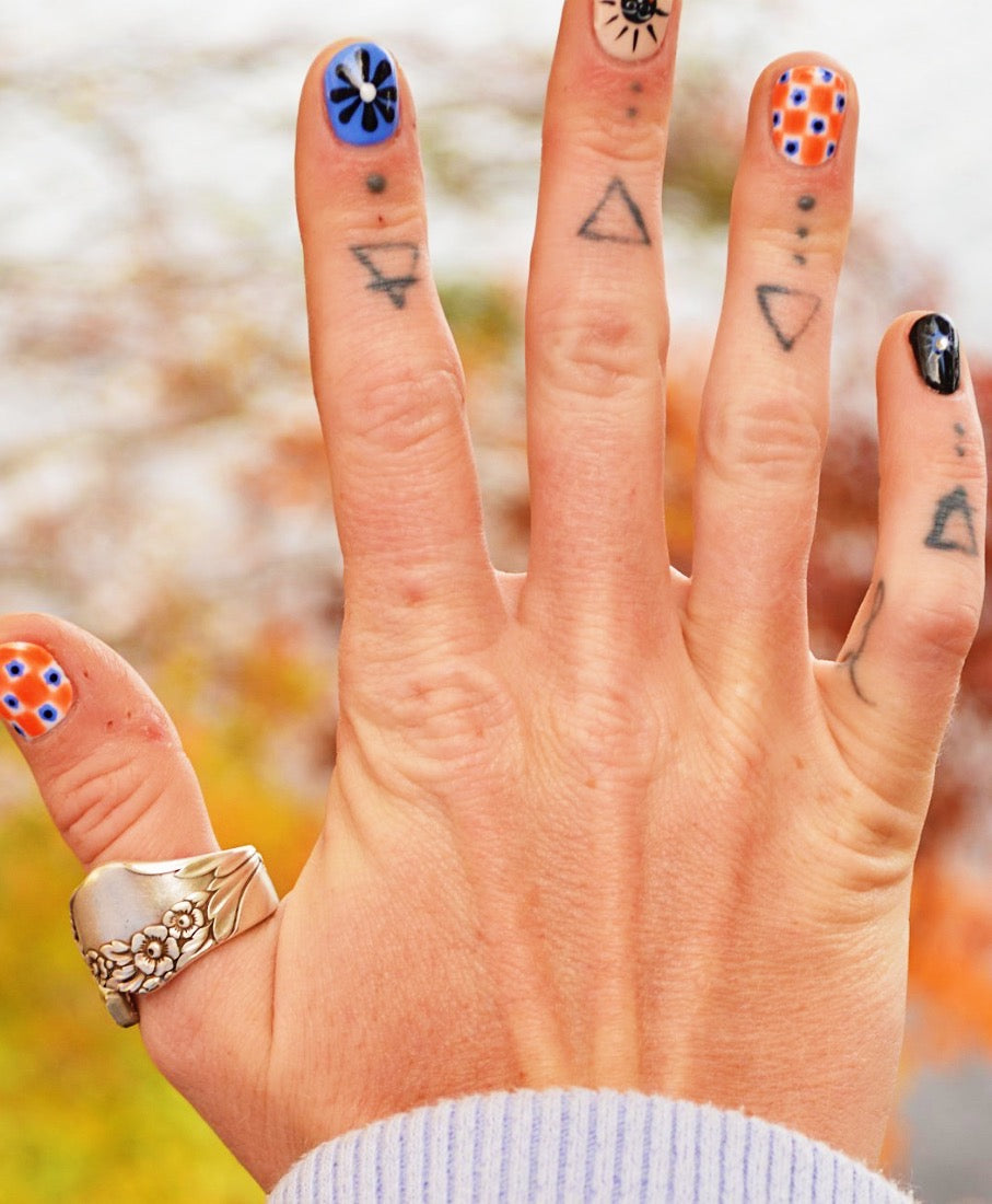 Floral Memory (Size 11)