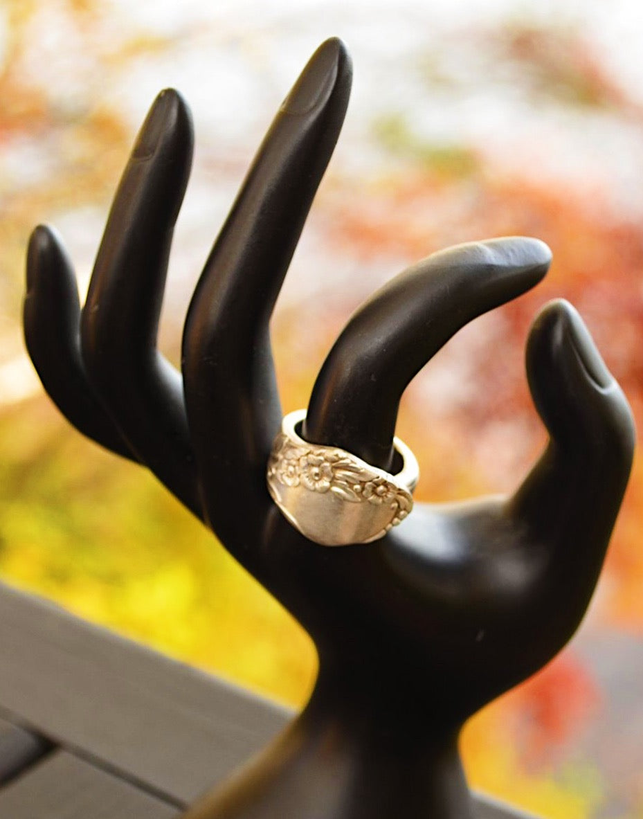 Whispering Flowers (Size 8)