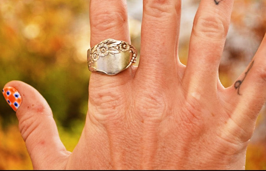 Whispering Flowers (Size 8)